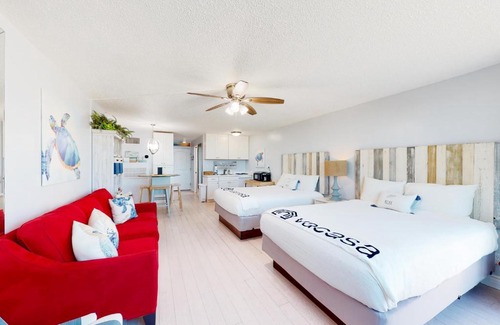 Panama City Beach Hotel | Waterfront Retreat