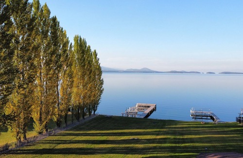 Polson Condo | Waterfront Retreat on Flathead Lake