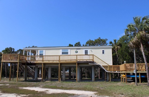 Crystal River House | Waterfront seclusion on the Ozello islands