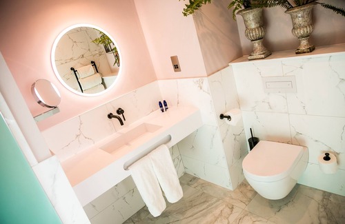 Southport Hotel | Waterfront Southport Hotel