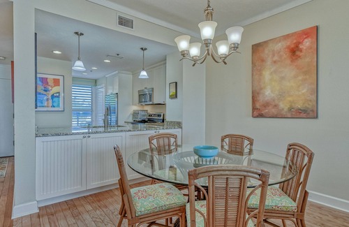 Whitney Beach Condo | Waterfront ❤ Spa/Pool ❤ Private Paradise on LBK !