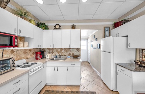 Redington Shores Condo | Waterfront Studio on the Intracoastal, Steps to the Beach