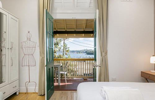 Millers Point Villa | Waterfront Stylish & Charming City Retreat