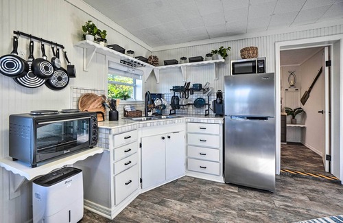 Tarpon Springs Apartment | Waterfront Tarpon Springs Vacation Rental!