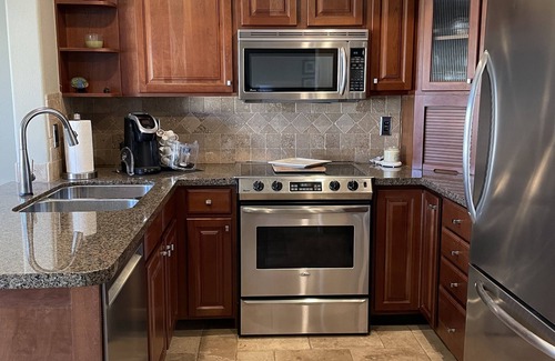 The Islands House | Waterfront Townhouse in Gilbert