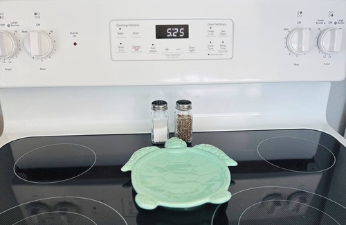 Nokomis Cottage | Waterfront Venice Nokomis FL Bay view Private Guest suite/house pet friendly