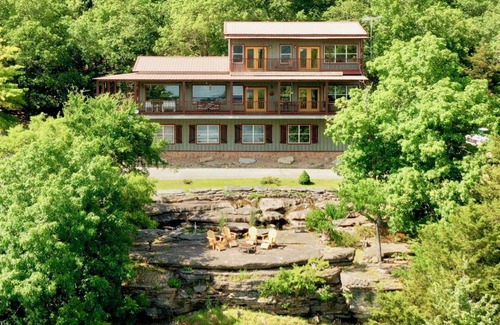 Sylvan Shores House | Waterfront VIEW! Pontoon Boat, Kayaks, Canoe, Paddleboards. Pet-friendly.