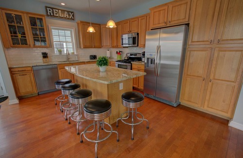 Selbyville House | Waterfront w/Multiple Masters Great for Family Gatherings Golf Outings, Getaways