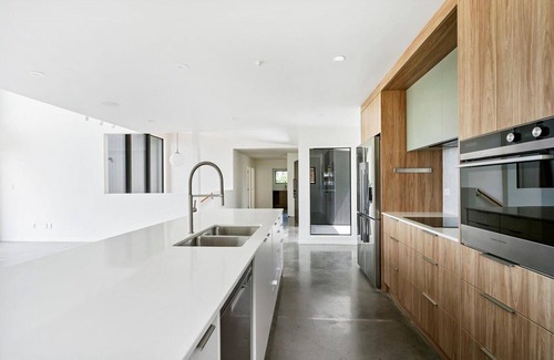 Parua Bay House | Waterfront with private beach access