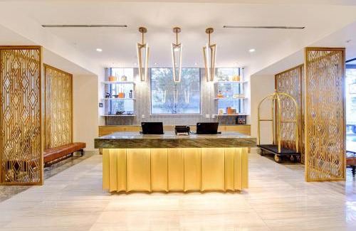 Historic Downtown Baton Rouge Hotel | WATERMARK Baton Rouge, Autograph Collection