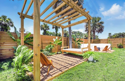 Jacksonville Beach Apartment | Watershed Beach Retreat 03