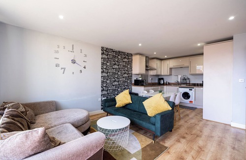 Newham Apartment | WATERSIDE 2 BDR FLAT 5 minutes to ExCel