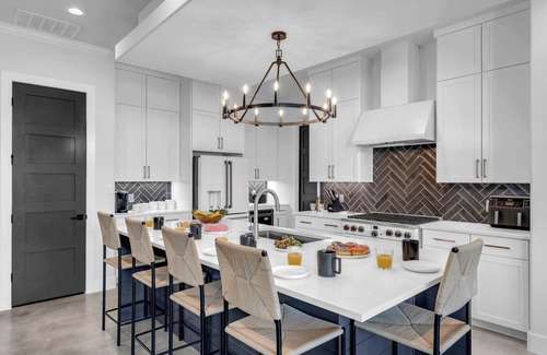 Burnet House | Waterside 508 | Concierge Services