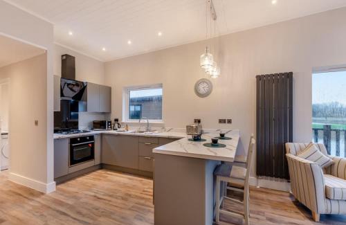 Poulton-le-Fylde Resort | Waterside Hambleton Lakeside Lodges