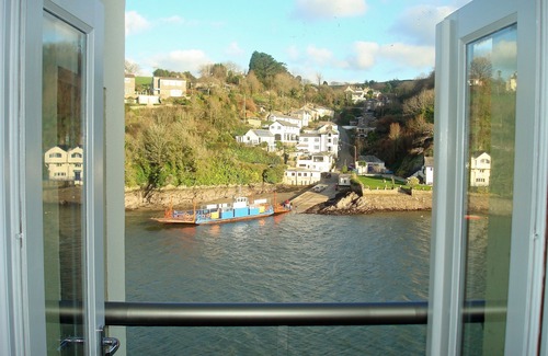 Fowey Apartment | Waterside Holiday Home with Fantastic Views
