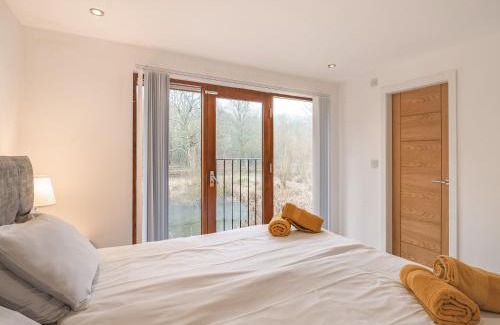 Rastrick House | Waterside Lodge Fourteen - Uk36707
