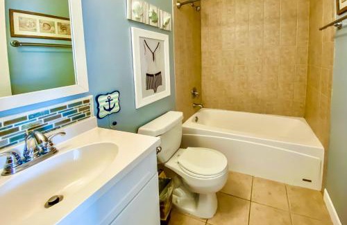 Saugatuck Hotel | Waterside Suites