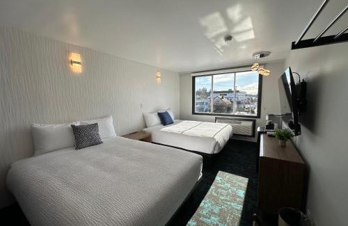 Powell River Hotel | Waterways, A Boutique Hotel