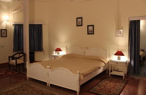 Tinsukia District Hotel | Wathai Heritage Bungalow