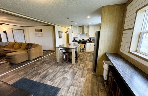 Waubay House | Waubay Lake Retreat - Hunting/Fishing Cabin in Waubay SD