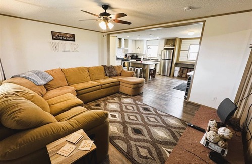 Waubay House | Waubay Lake Retreat - Hunting/Fishing Cabin in Waubay SD