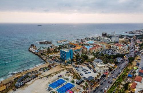 Batroun Apartment | Wave 515 - Getaway Chalet at Sawary Resort Batroun