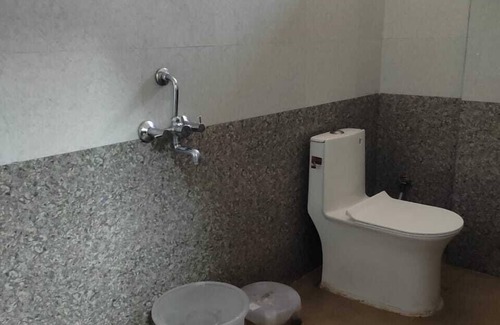 Kaladhungi Hotel | Wave Guest House
