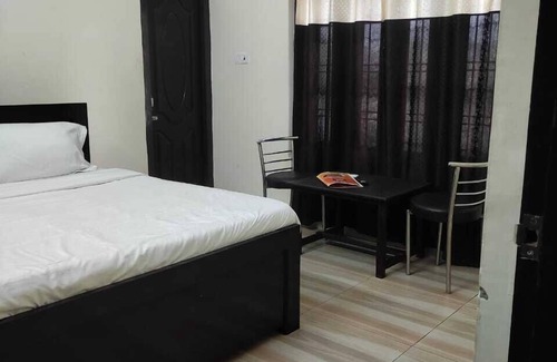 Kaladhungi Hotel | Wave Guest House