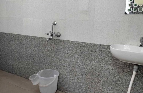 Kaladhungi Hotel | Wave Guest House