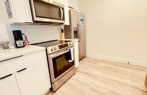 East Daytona Apartment | Wavecrest Retreat (Near Strip & Beach)