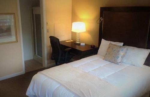 Honesdale House | Wayne Inn