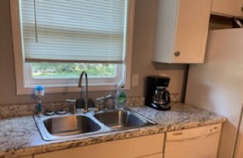 Waynesville House | Waynesville Clean 3 Bedroom home, 8 mins from base