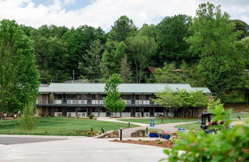 Waynesville Resort | Waynesville Inn and Golf Club, Tapestry Collection by Hilton