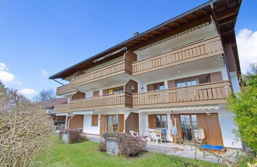 Staig Apartment | Wayside shrine