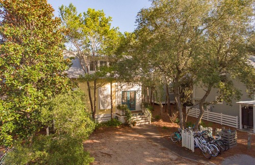 Cottage District House | "WayWard Sun" in Watercolor just behind the Seaside Chapel! Steps to Seaside