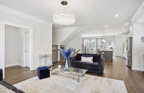 Buford Highway House | We are happy to have you in our comfy, spacious home located in Atlanta!