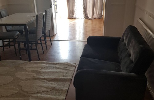 Eastbrook House | We have a beautiful 4 bedroom with all basic needs