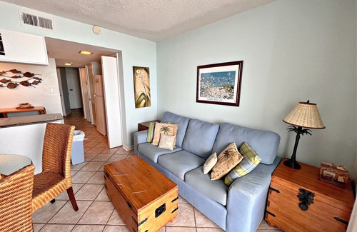 Gulf Shores Condo | We're just waiting for you! Waves, Sand and Fun in the Sun ๐