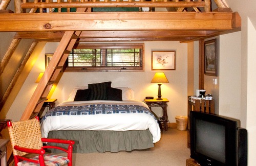 Grants Pass Cabin | Weasku Inn