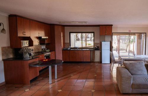 Modimolle House | Weavers Nest Guesthouse