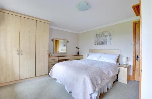 Sutton-in-Craven House | Weavers View