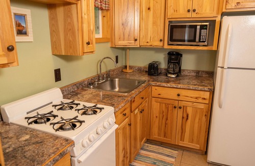 Hackensack Cabin | Webb Lake, Hackensack, Northern MN - 3 Bedroom, Sleeps 6 - Cabin #6 Blue Water