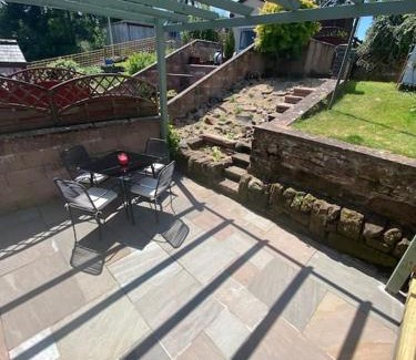 Penpont House | Wee Cottage - Super King bed!
