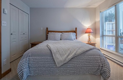 Silver Star Mountain Apartment | Wee Ski Chalet