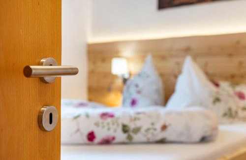 Feldthurns Apartment | Wegscheiderhof Apt Gartenwohnung