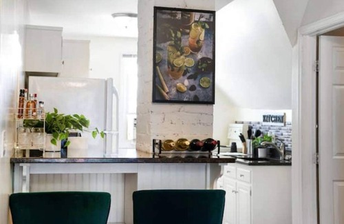 West Hartford House | WeHa Penthouse w/Private Deck