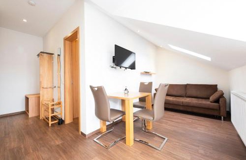 Nordheim a. Main Hotel | Weingut und Gastehof Borst