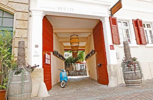 Freinsheim Hotel | WEINreich, Gästezimmer & Weinstube