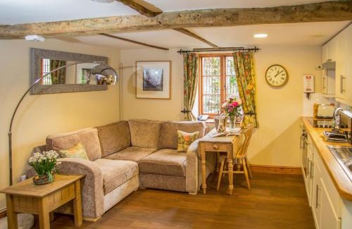 Maidstone House | Weir Cottage