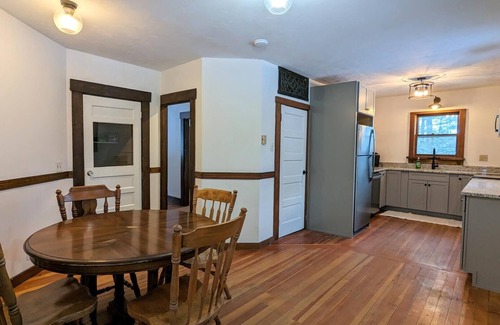 Weirs Beach House | Weirs Beach Bungalow